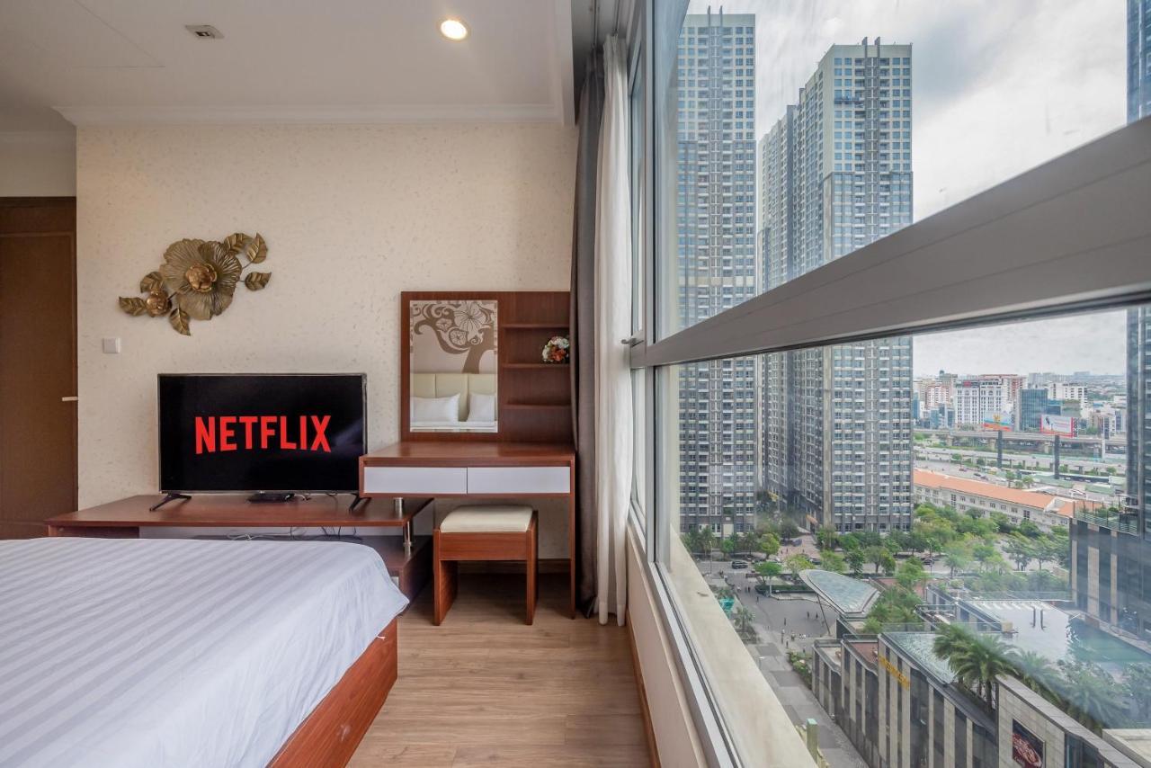 Landmark Plus Central Park Vista Apartment โฮจิมินห์ซิตี้ ภายนอก รูปภาพ